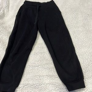 black lululemon sweatpants